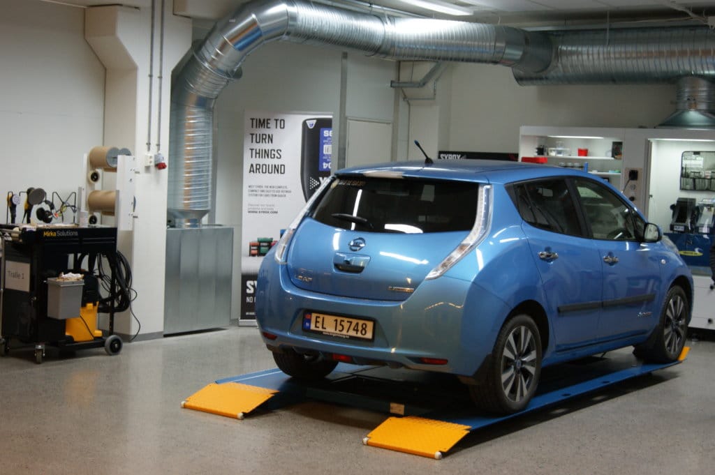 Nissan Leaf blå