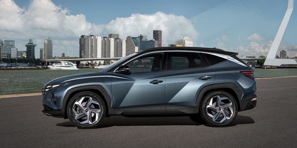 Hyundai Tucson ladbar hybrid fra siden